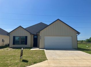 203 Preston Cir, Mabank, TX 75147
