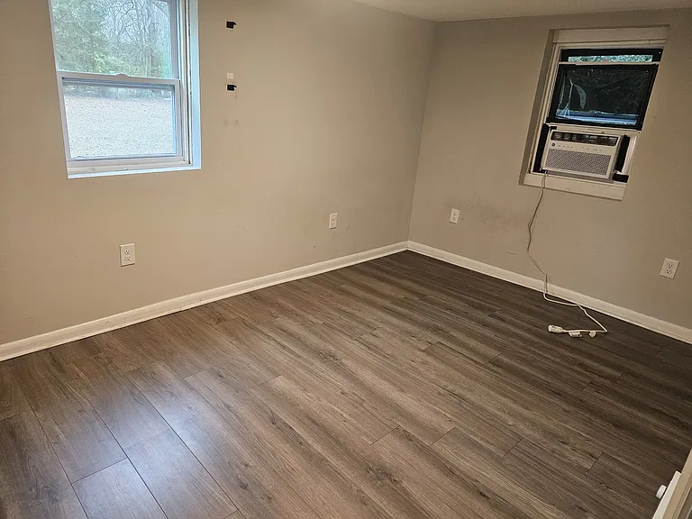 842 S Confederate Ave — Photo 5
