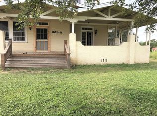 829-A S Getty St, Uvalde, TX 78801