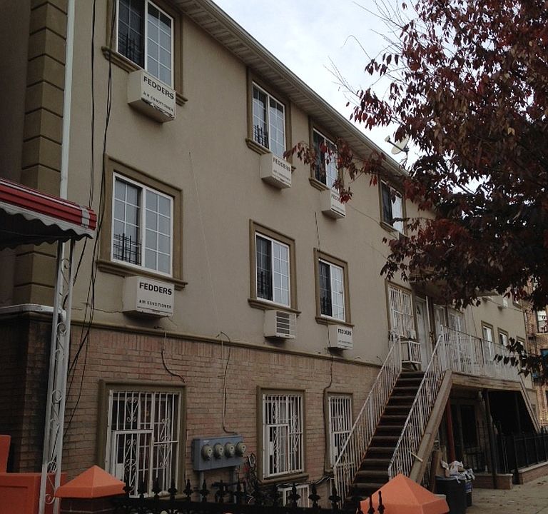 2nd image of 996 New York Ave