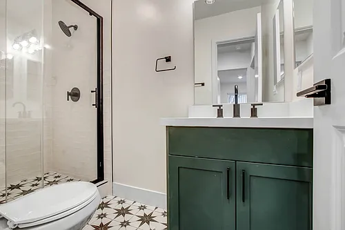 1333 N Martel Photo 1
