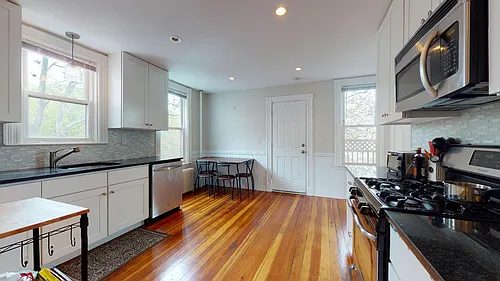 38 Vinton St #2 Photo 1