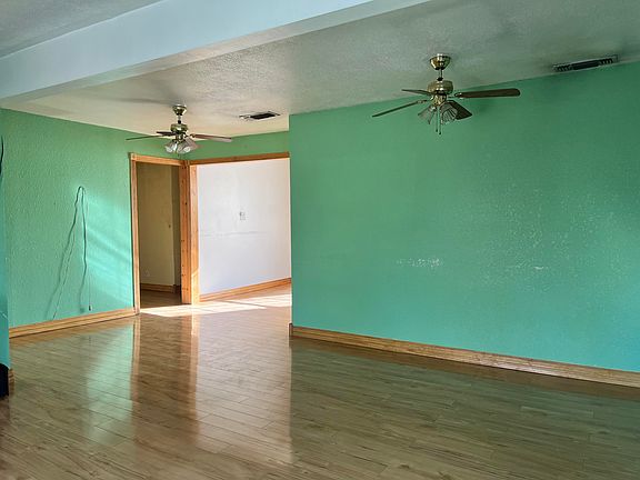 3rd image of 1107 S Klein Ave
