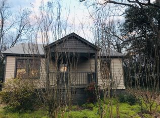 235 E Johnson St, Hartwell, GA 30643
