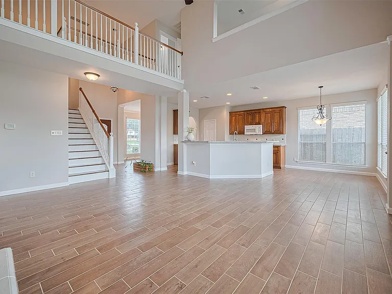 20834 Avery Cove Ln — Photo 5