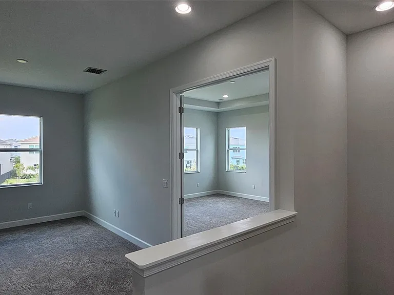 5461 Empire Dr — Photo 22