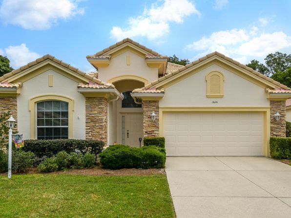 1641 N Shadowview Path