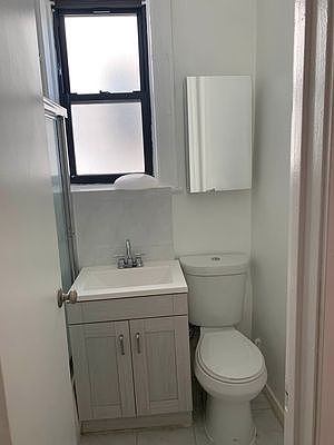 5th image of 444 51st St APT 4