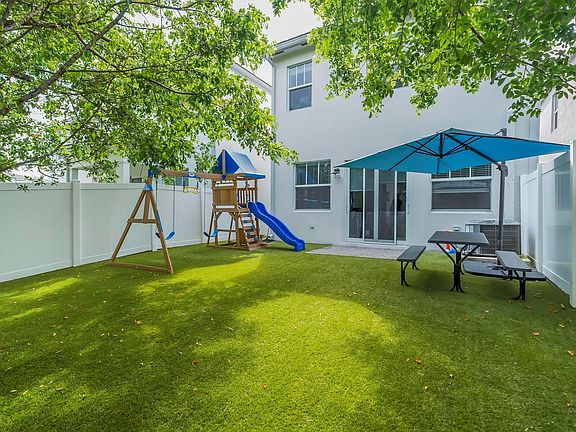 2nd image of 4743 NW 48th Terrace