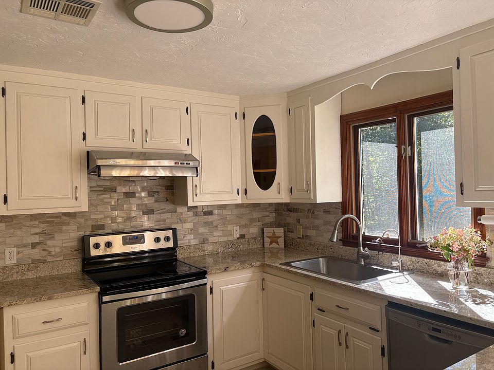 2nd image of 54 Gilmore Rd #54