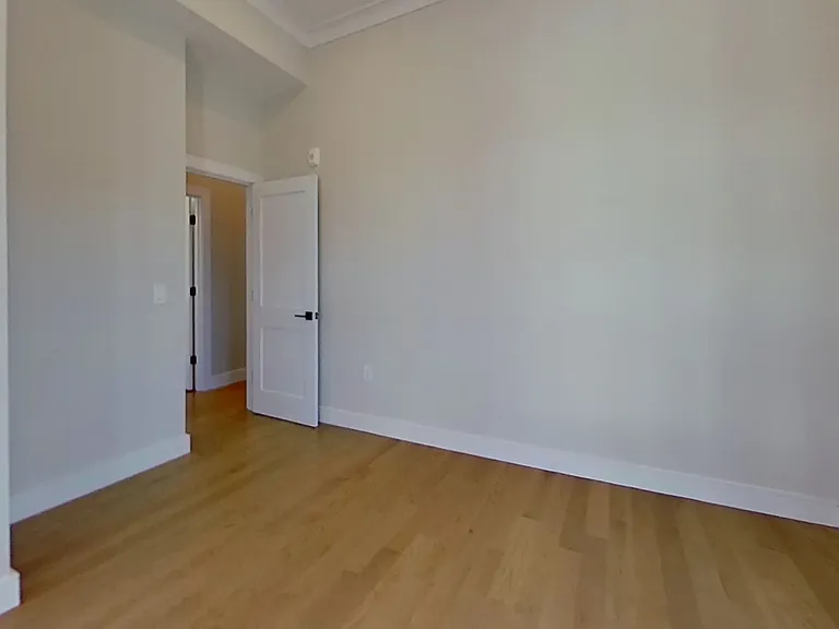 16-18 Highgate St #302D — Photo 6