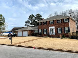 205 Woodstock Dr, Florence, AL 35630