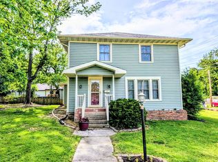 431 N Clay St, Marshfield, MO 65706