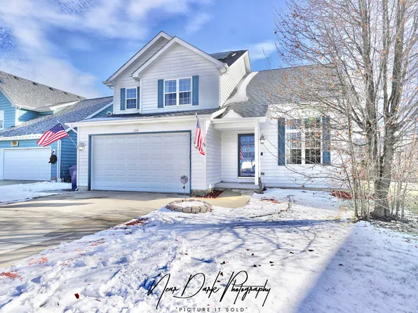 1131 Leo Singer Ln, Beach Park, IL 60099