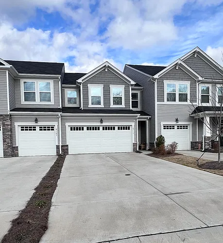 4711 Darcey Way Photo 1