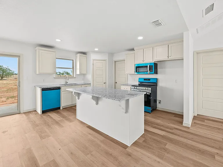 14902 North Cres #1200 — Photo 8
