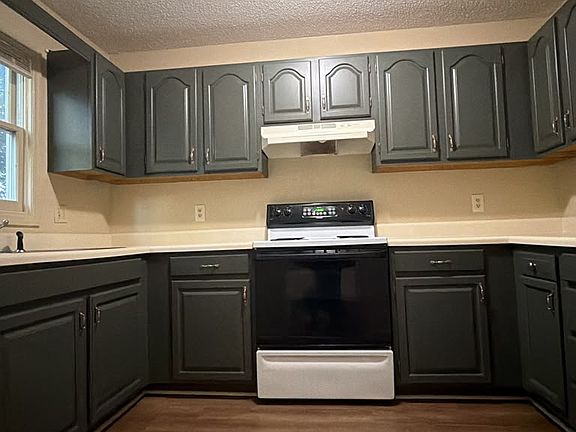 2nd image of 122 Arcadia Ln APT D