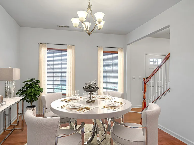 290 Cobblestone Lndg — Photo 10