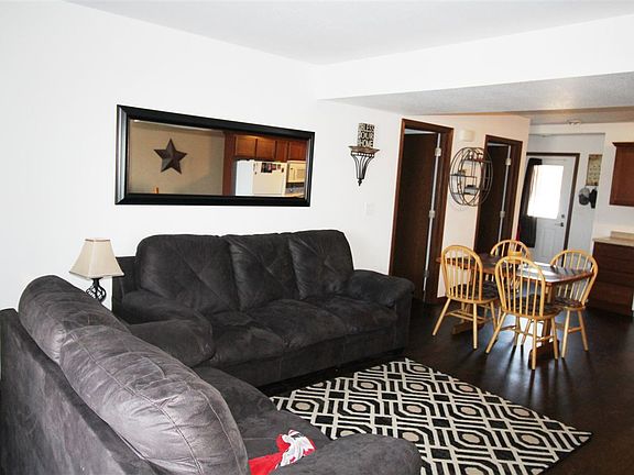 4th image of 3300 Sunner Ave
