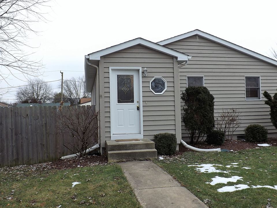 1st image of 25663 W Arcade Dr N