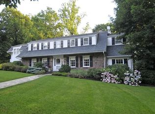 317 Greenway Rd, Ridgewood, NJ 07450