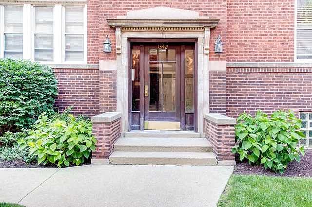 1st image of 1342 W Estes Ave APT 2N