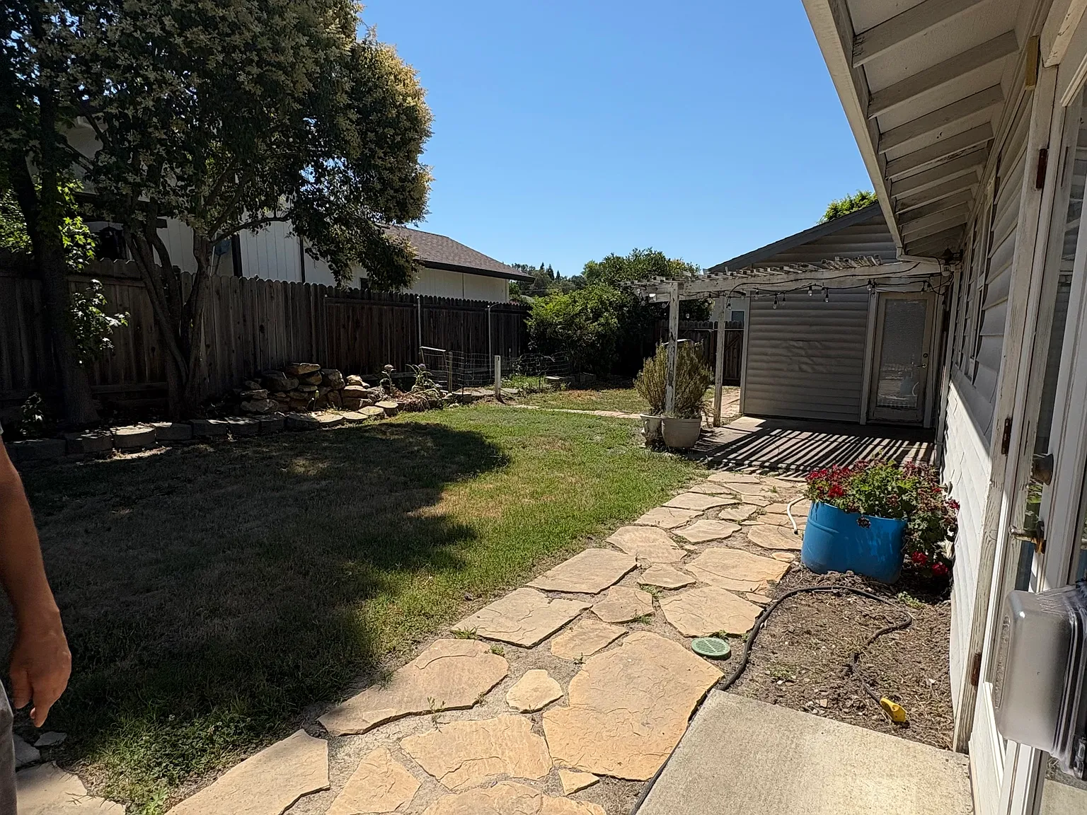 3 bed, 1064 sqft, $2,595 — Photo 3