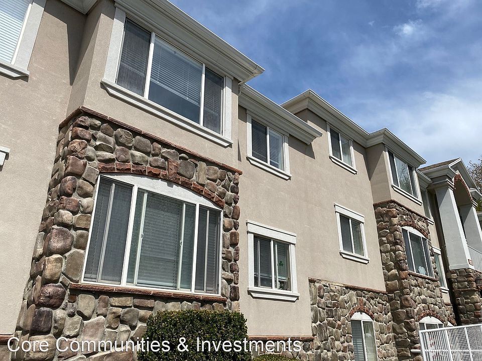 1st image of 4113 S Highland Dr APT M