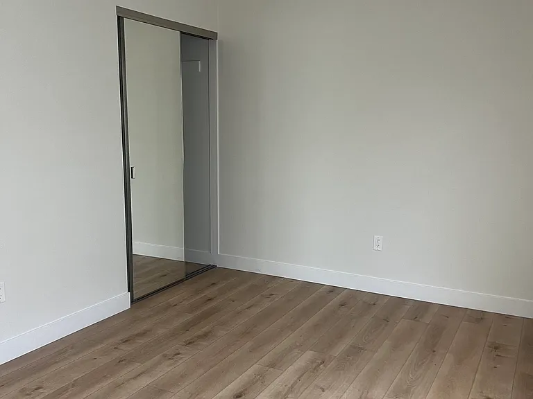4005 E Vernon St — Photo 8