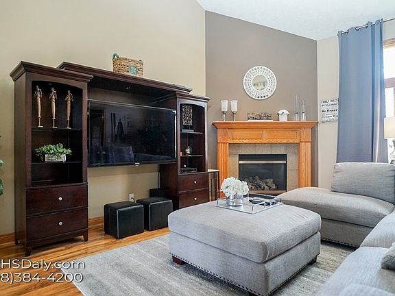 5th image of 1518 Warbler Cir