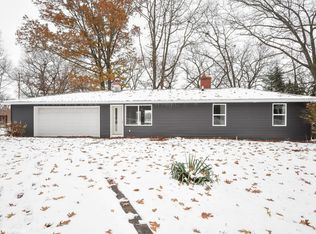 59323 Noah Lake Rd, Three Rivers, MI 49093