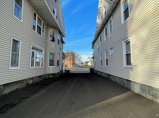 259-261 Laurel Ave, Bridgeport, CT 06605