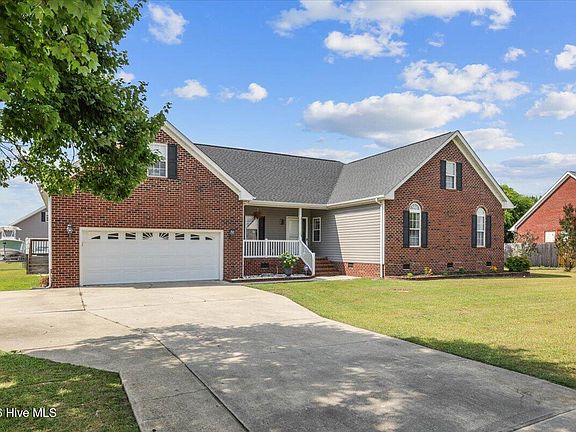 2nd image of 105 Pointe Drive