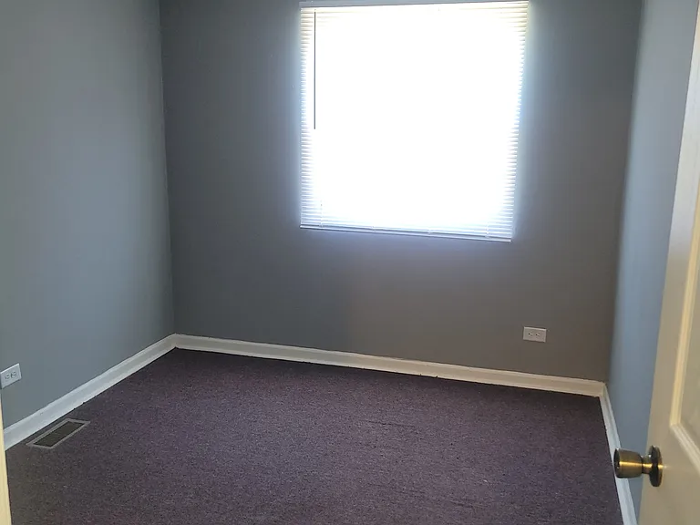 9123 S Woodlawn Ave — Photo 5
