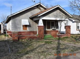 124 N Shawnee Ave, Shawnee, OK 74801