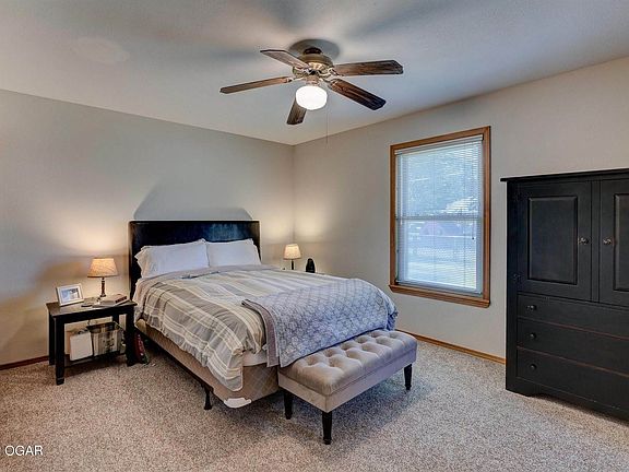 5th image of 1208 Gold Pan Dr