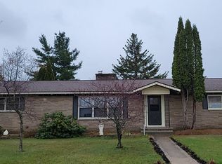 133 W North St, Gaylord, MI 49735