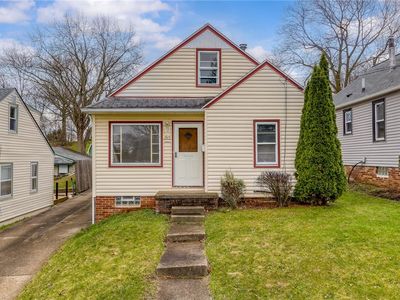 1614 Colonial Blvd NE, Canton, OH, 44714