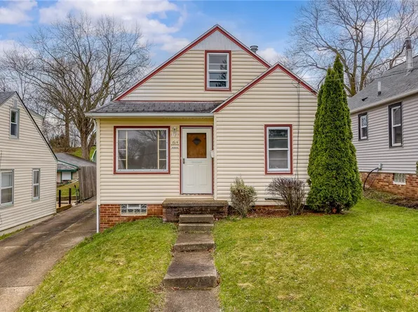 1614 Colonial Blvd NE, Canton, OH 44714