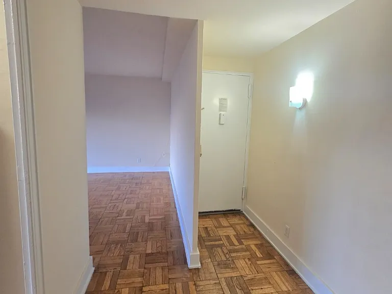 188-20 69th Ave #2A — Photo 3
