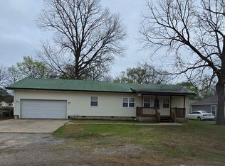 107 S Mayes St, Pryor, OK 74361