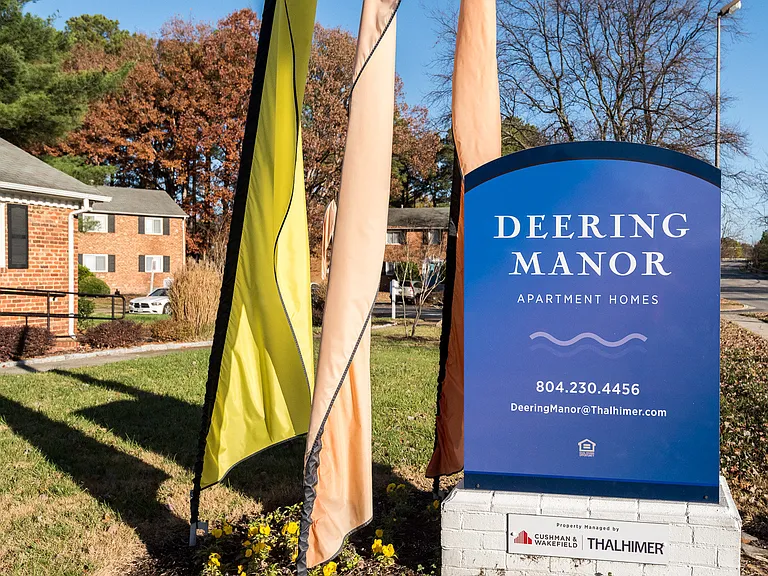 Deering Manor — Photo 8