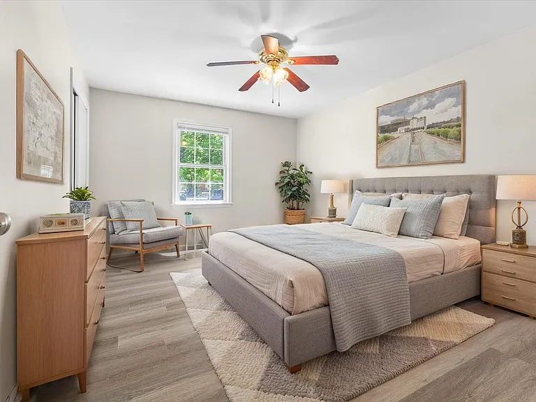 2227 Bailey Ave #C — Photo 6