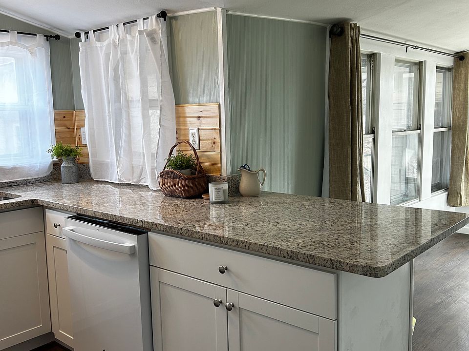 Island with room for 2 barstools