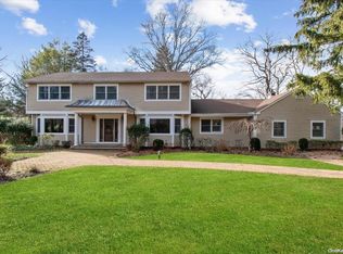 10 Plover Ln, Lloyd Harbor, NY 11743