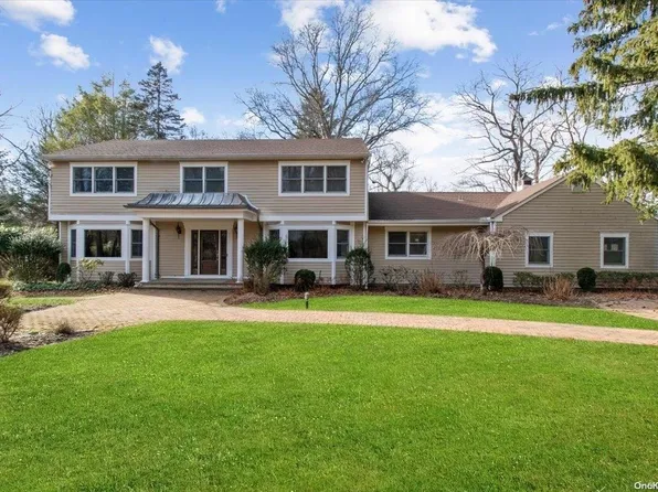 10 Plover Lane, Lloyd Harbor, NY 11743