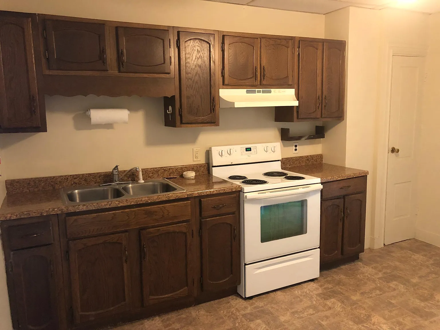 2 bed, $1,095 — Photo 3