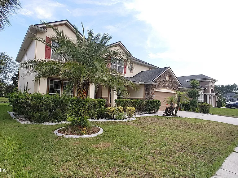 127 Rockcreek Dr — Photo 3