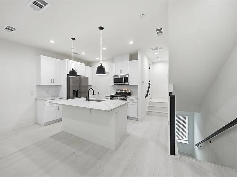 7207 Mohawk Dr #106 — Photo 6
