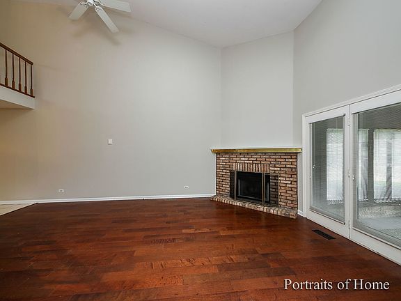 3rd image of 1789 Monterey Ct